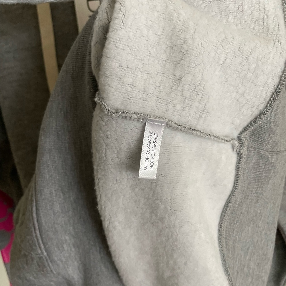 Wildfox SAMPLE Skeleton Skull CrossBones Hooded S… - image 5